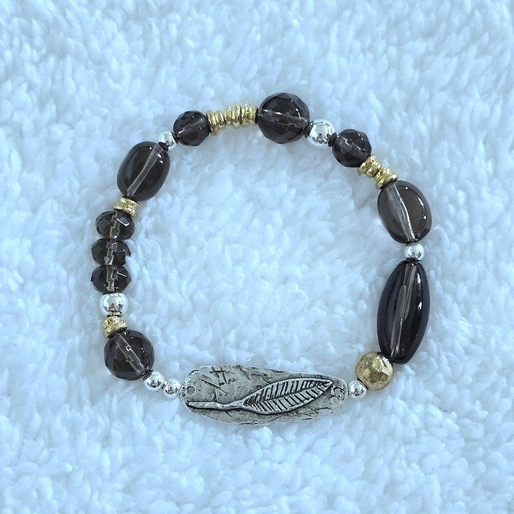 NoaāZuman Simulated Smokeyš„ Quartz Stretch Bracelet - NWT